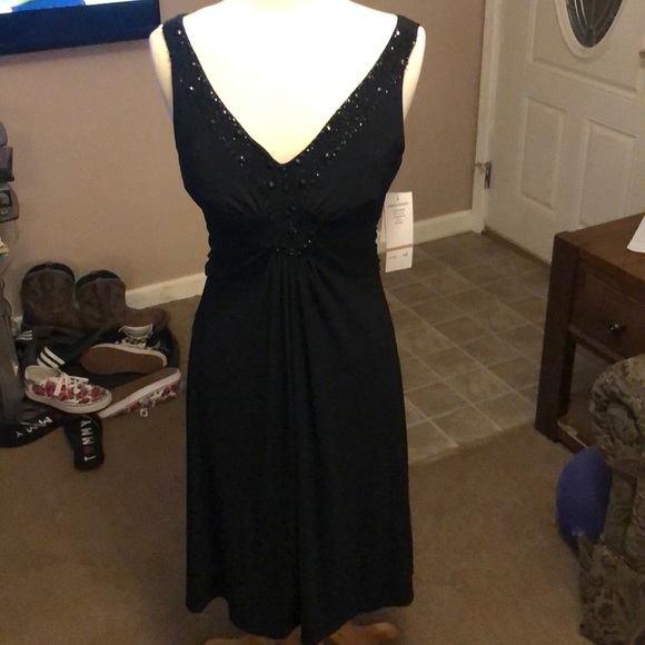 Jessica Howard Dresses & Skirts - Little black dress